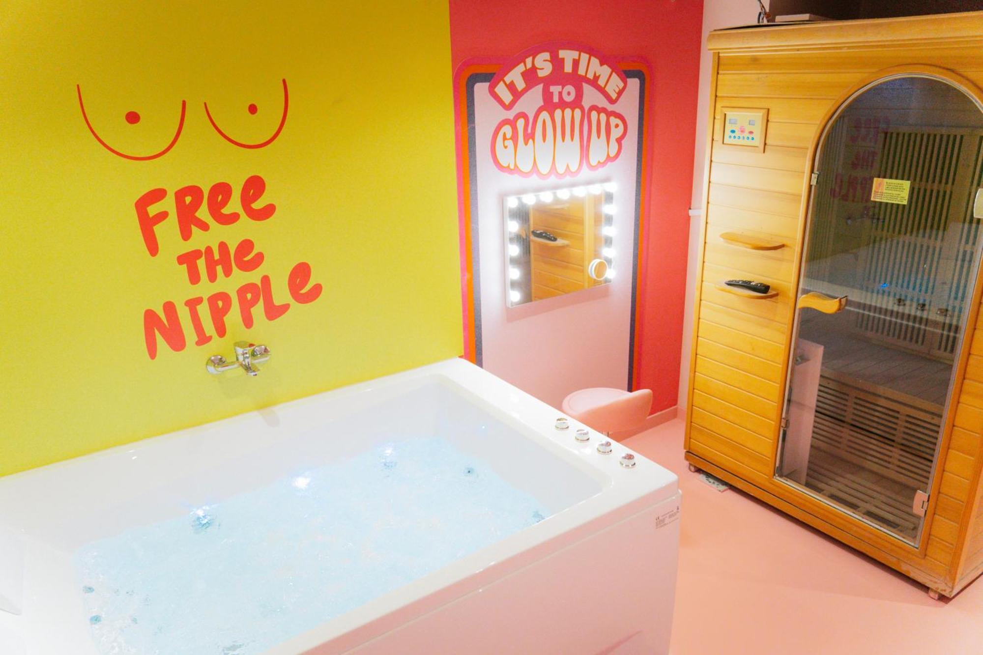 Capsule Girl Power Spa - Balneo - Sauna - Karaoke - Billard - 2 Chambres Charleroi Extérieur photo