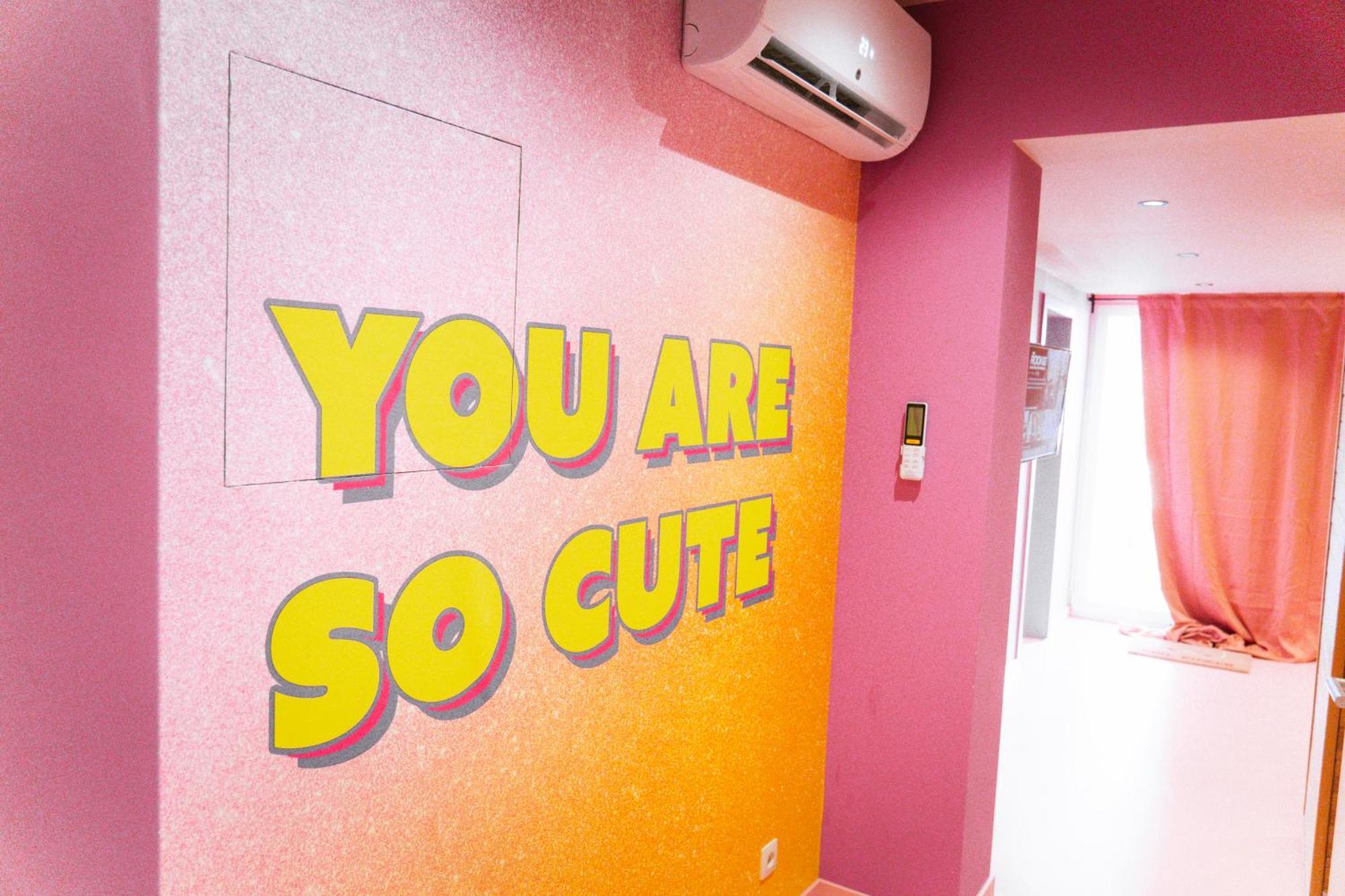 Capsule Girl Power Spa - Balneo - Sauna - Karaoke - Billard - 2 Chambres Charleroi Extérieur photo